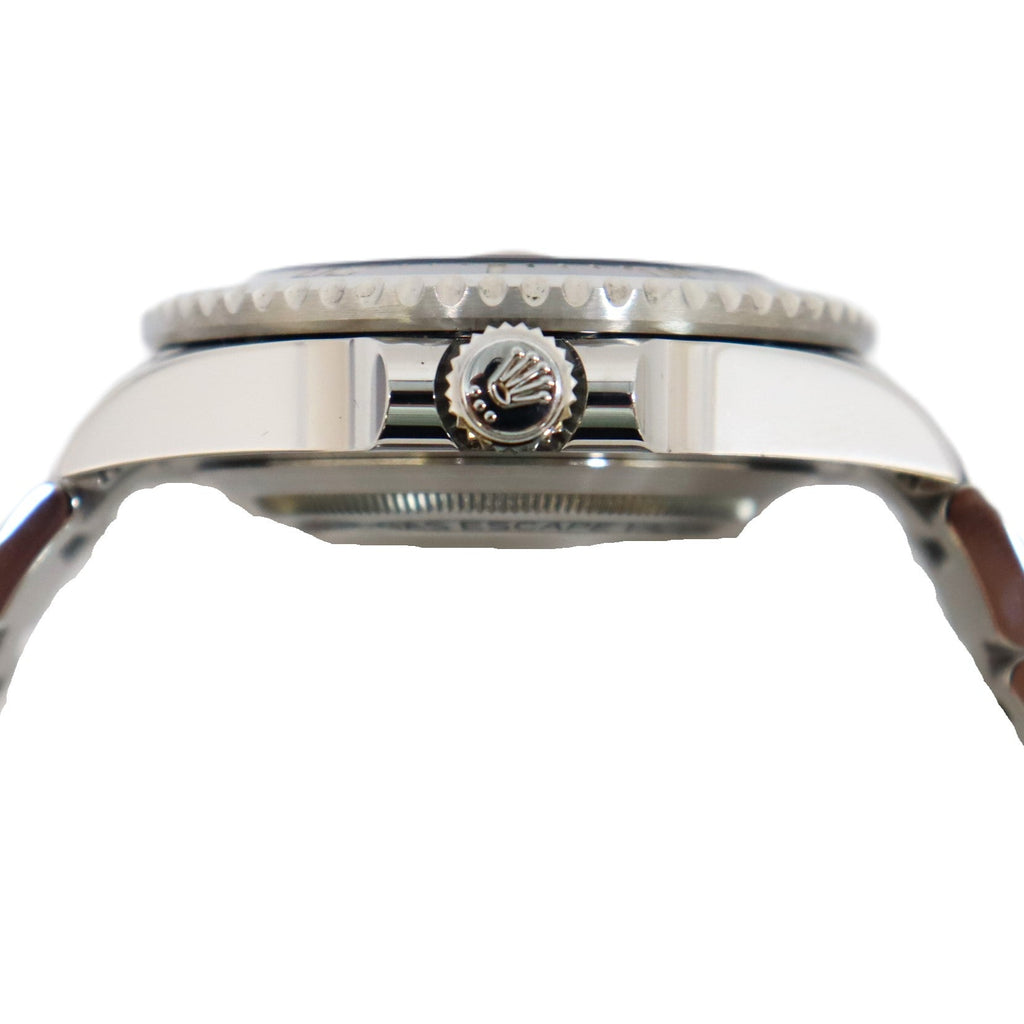 ROLEX 126600 Sea-Dweller