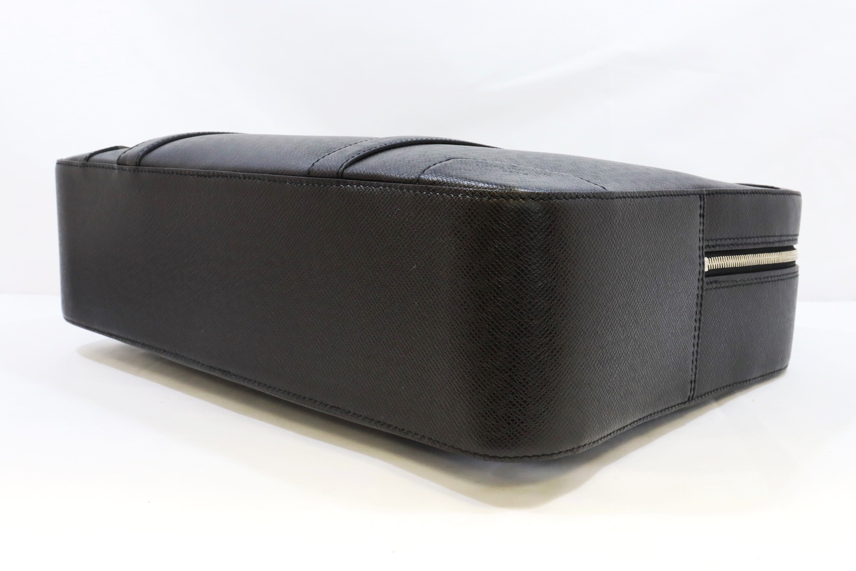 LOUIS VUITTON M30769 BRIEFCASE BAKPACK