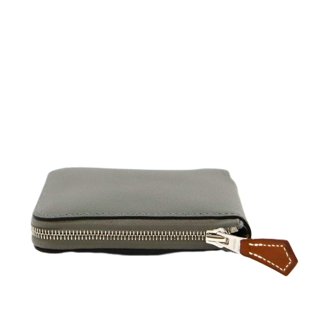 HERMES SILK IN COMPACT