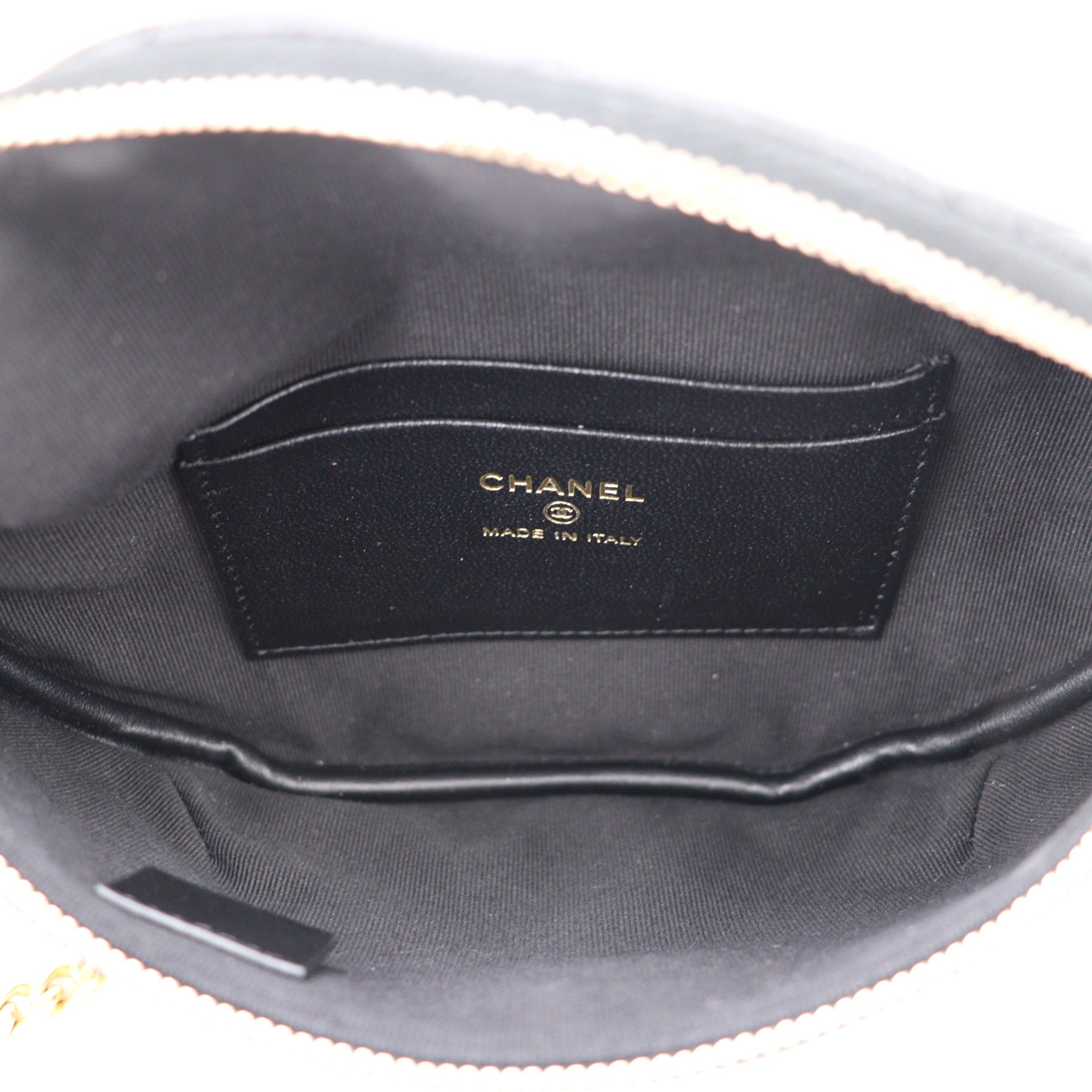 CHANEL AP3761 WAIST BAG