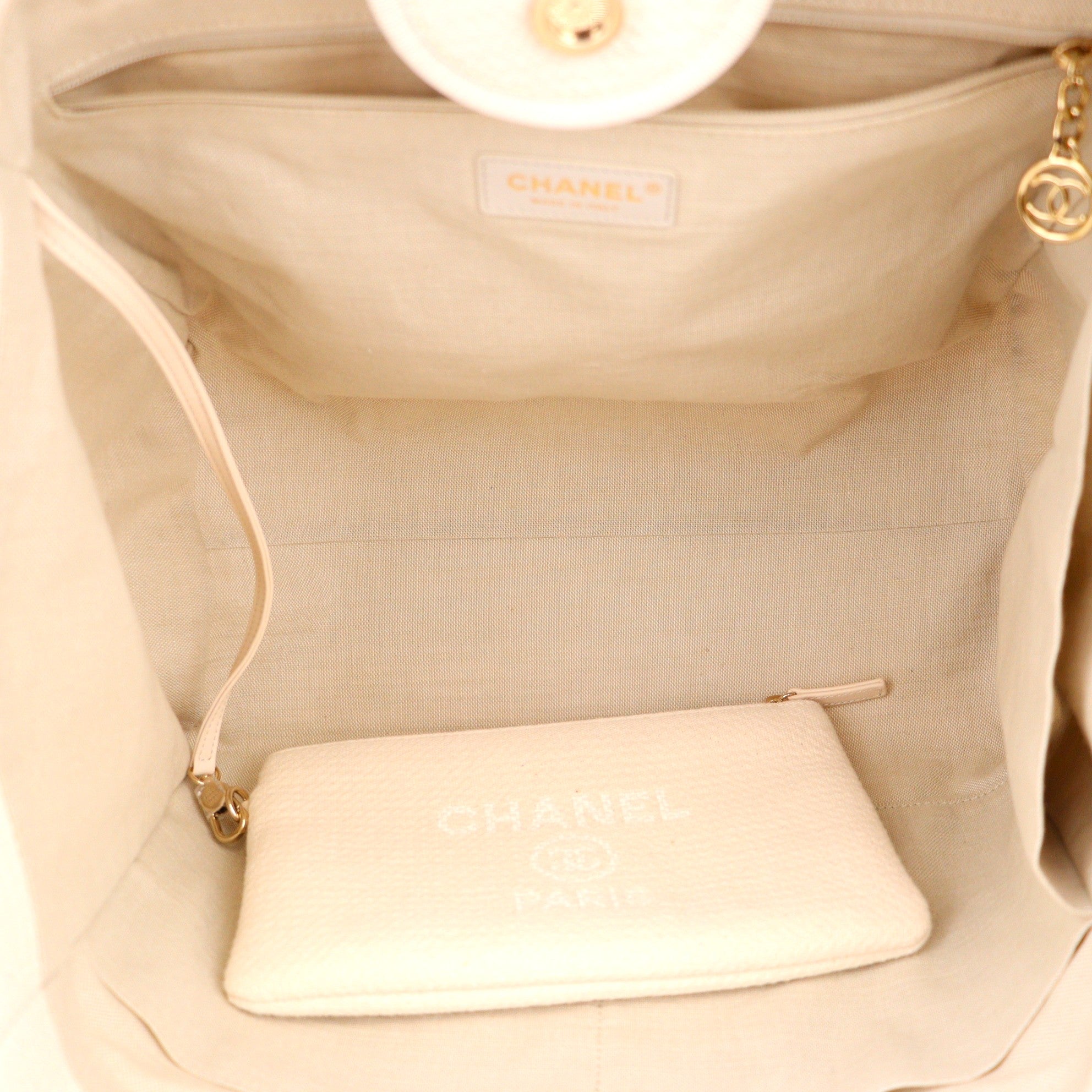 CHANEL 66941 TOTE BAG