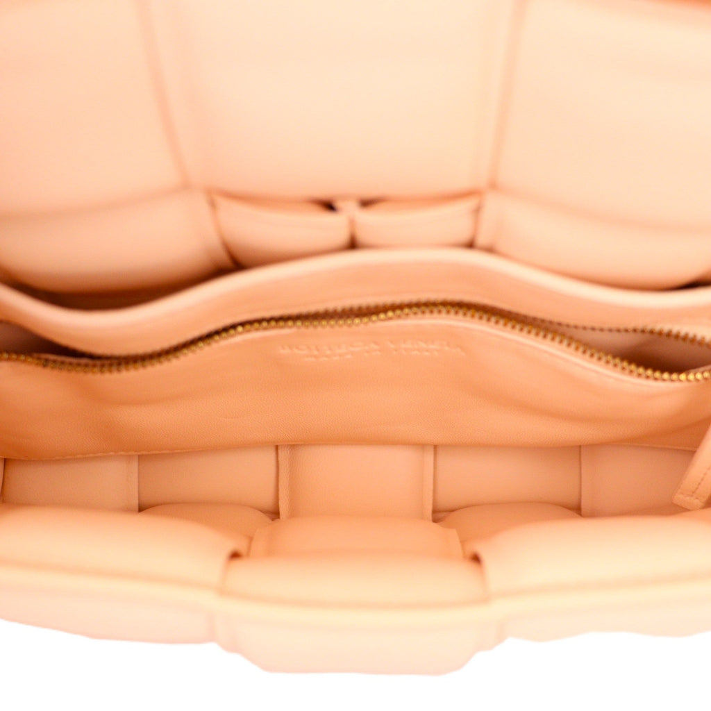 BOTTEGA VENETA 591970 VCQR1 PADDED CASSETTE
