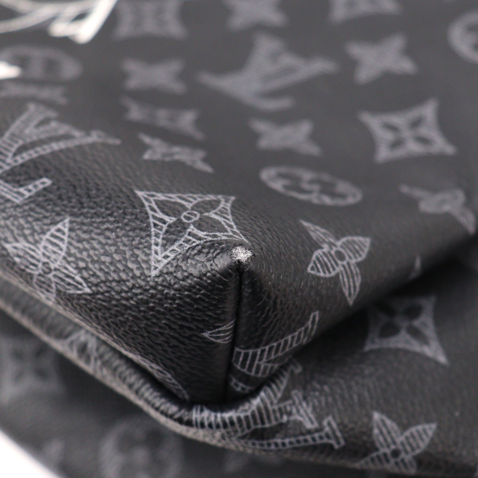 LOUIS VUITTON M43675 APOLLO BACKPACK