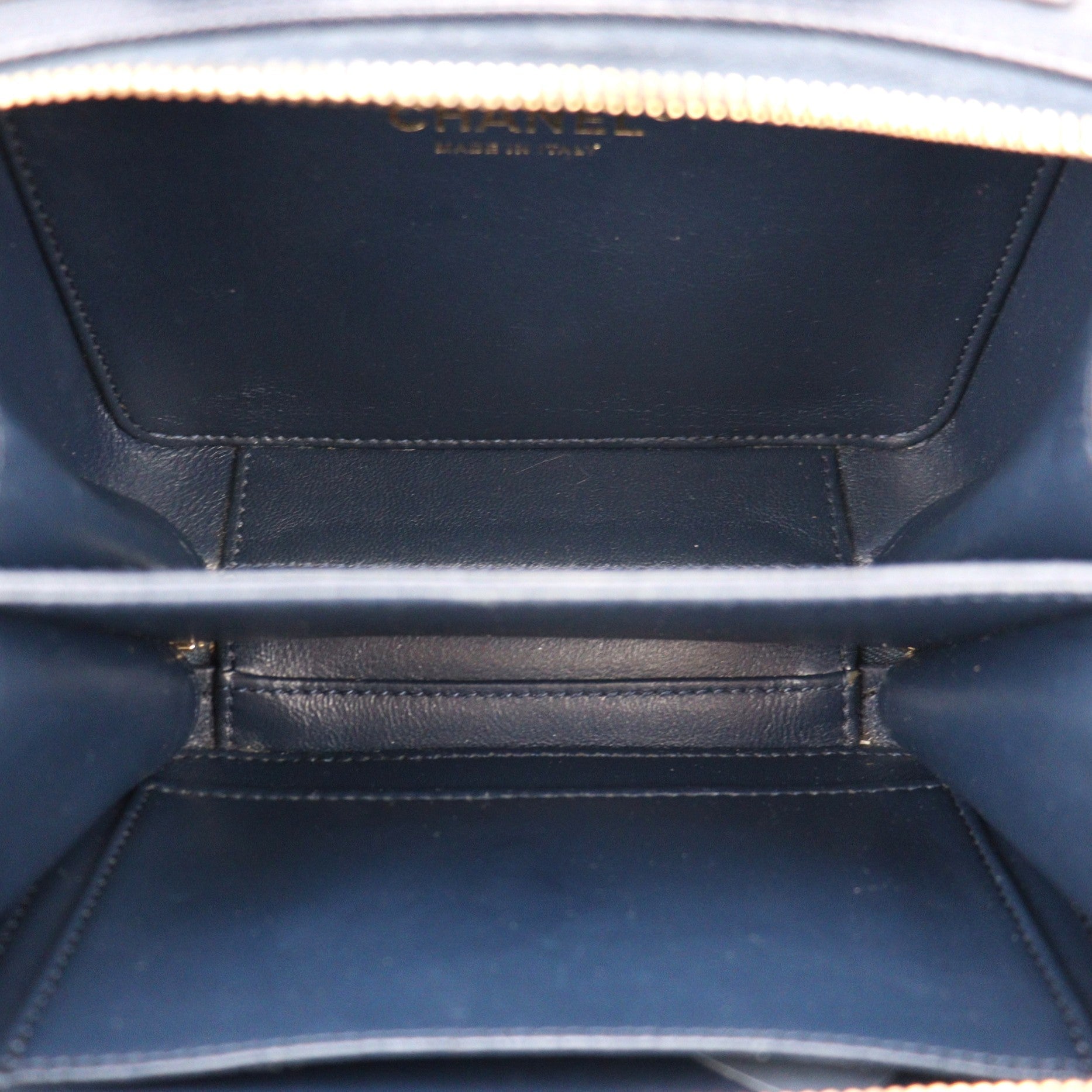 CHANEL 93342 VANITY BAG