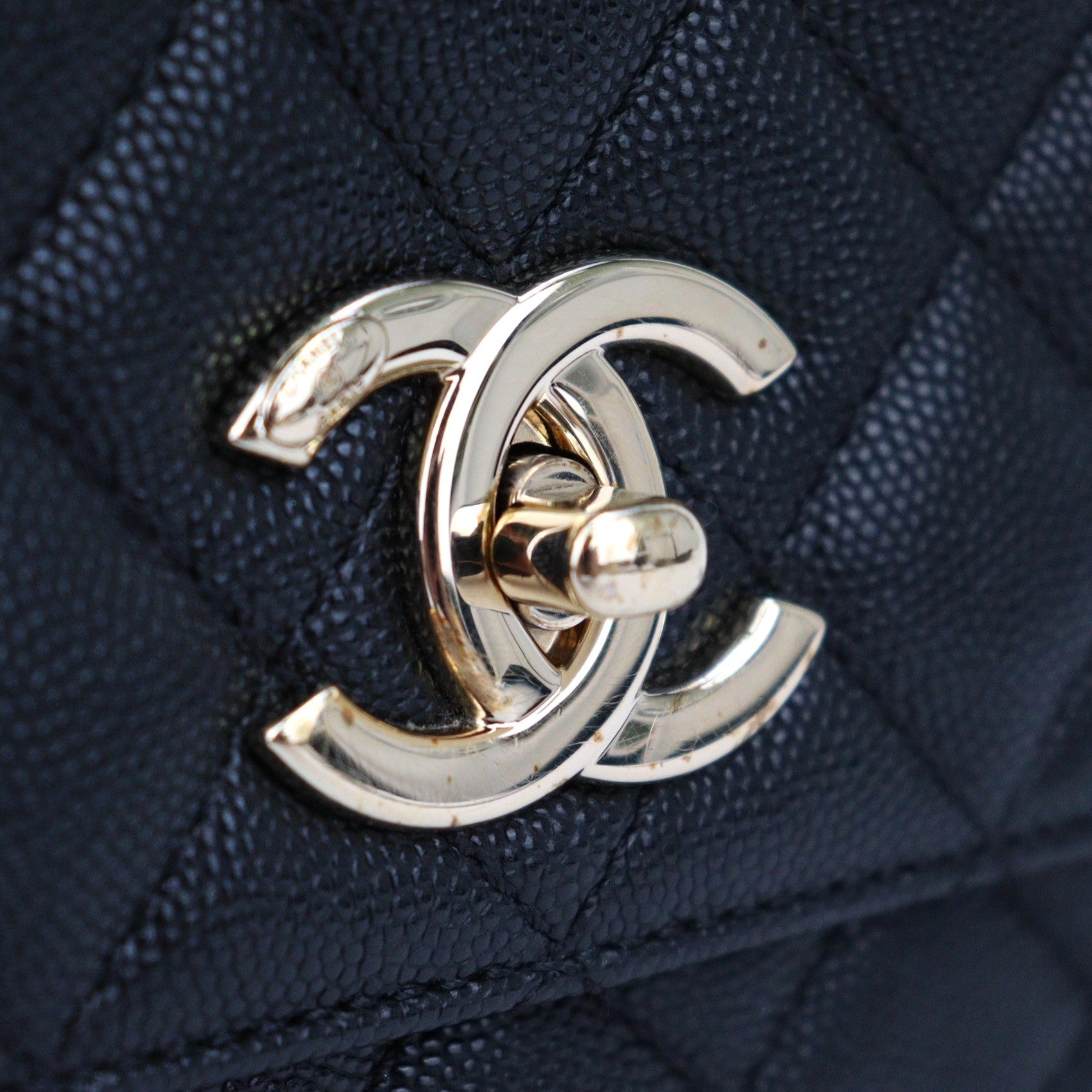 CHANEL 92991 COCO HANDLE MEDIUM