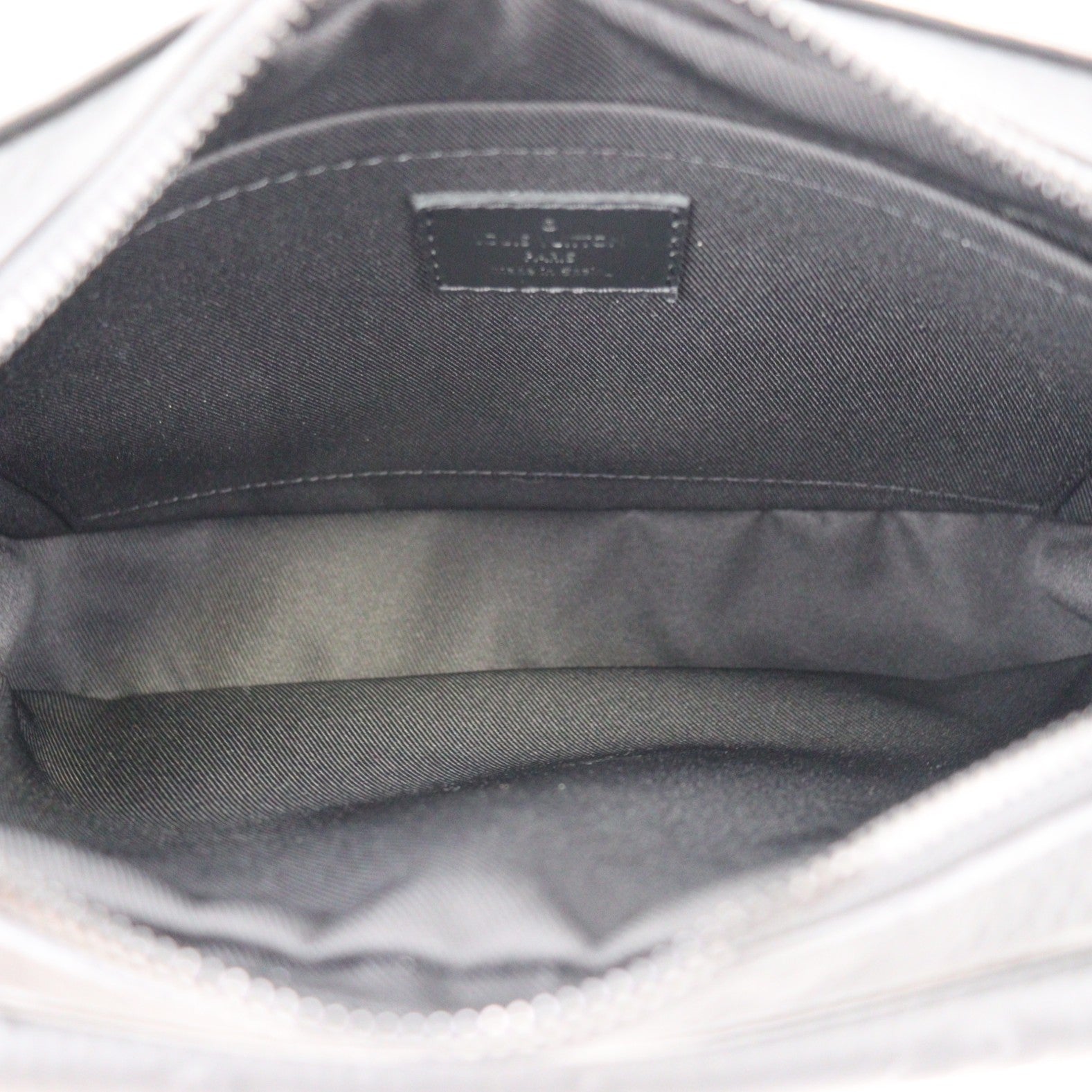 LOUIS VUITTON M23742 STEAMER MESSENGER CROSSBODY BAG