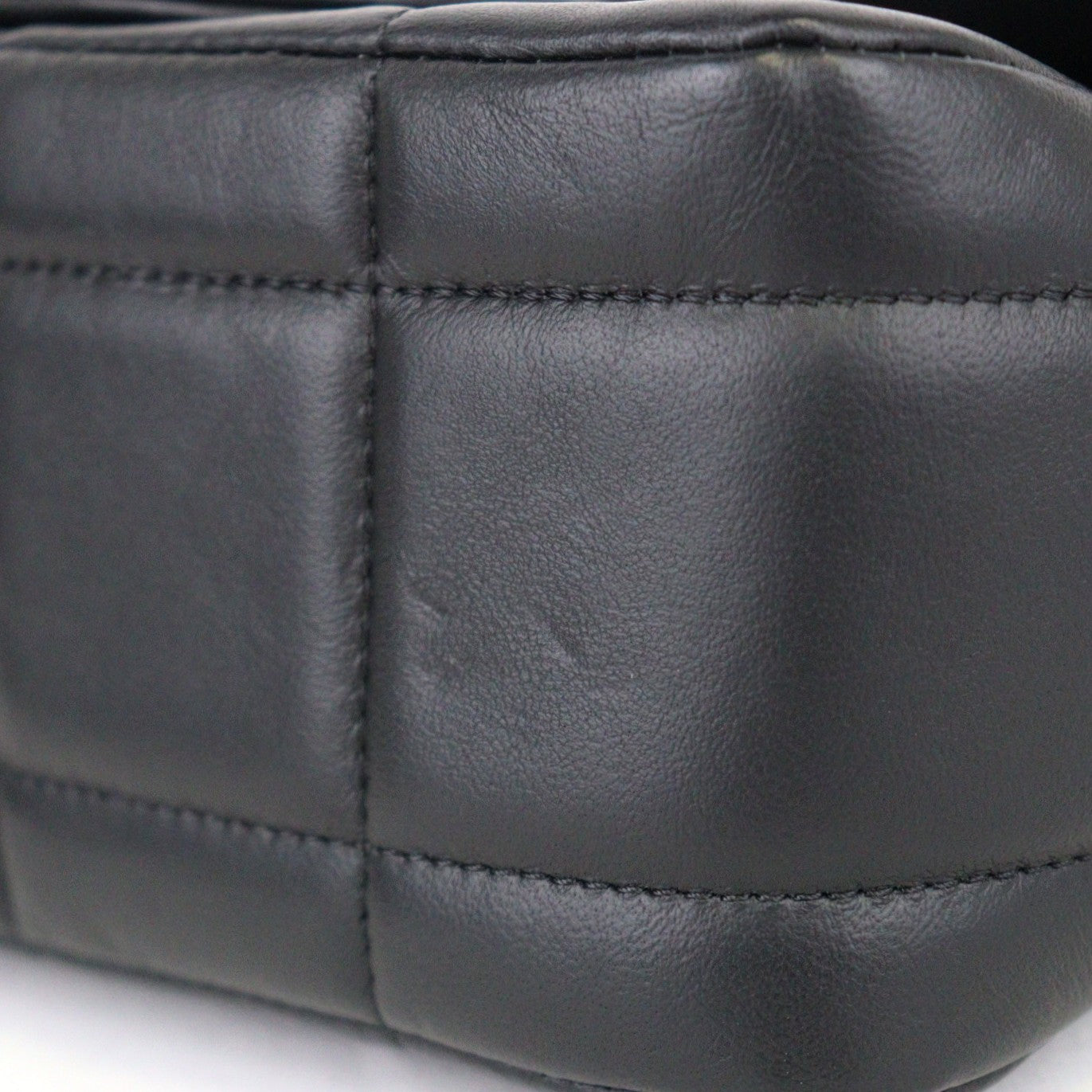 CHANEL AS3744 CROSSBODY BAG