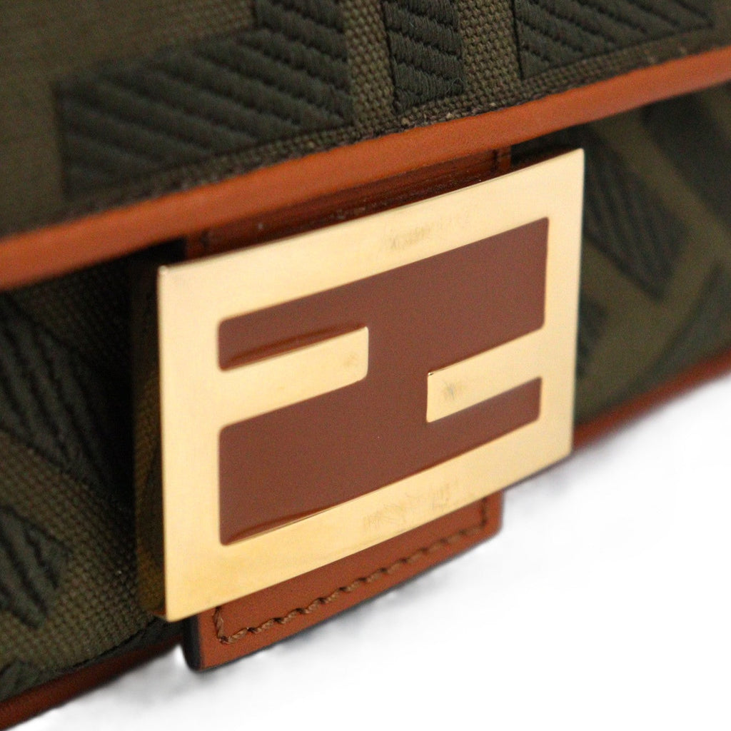 FENDI 8BR600 A9P6 BAGUETTE SHOULDER BAG