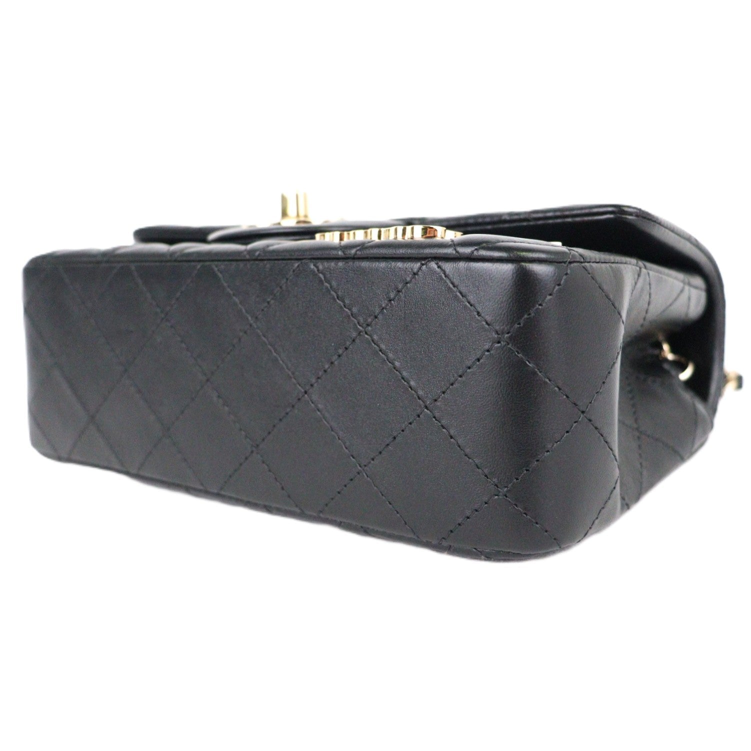 CHANEL 69900 CLASSIC FLAP CROSSBODY BAG