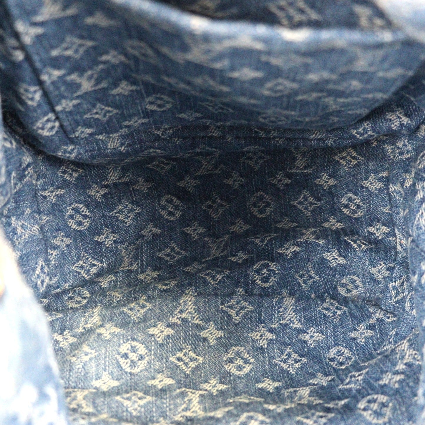 LOUIS VUITTON M46836 VENICE BACKPACK