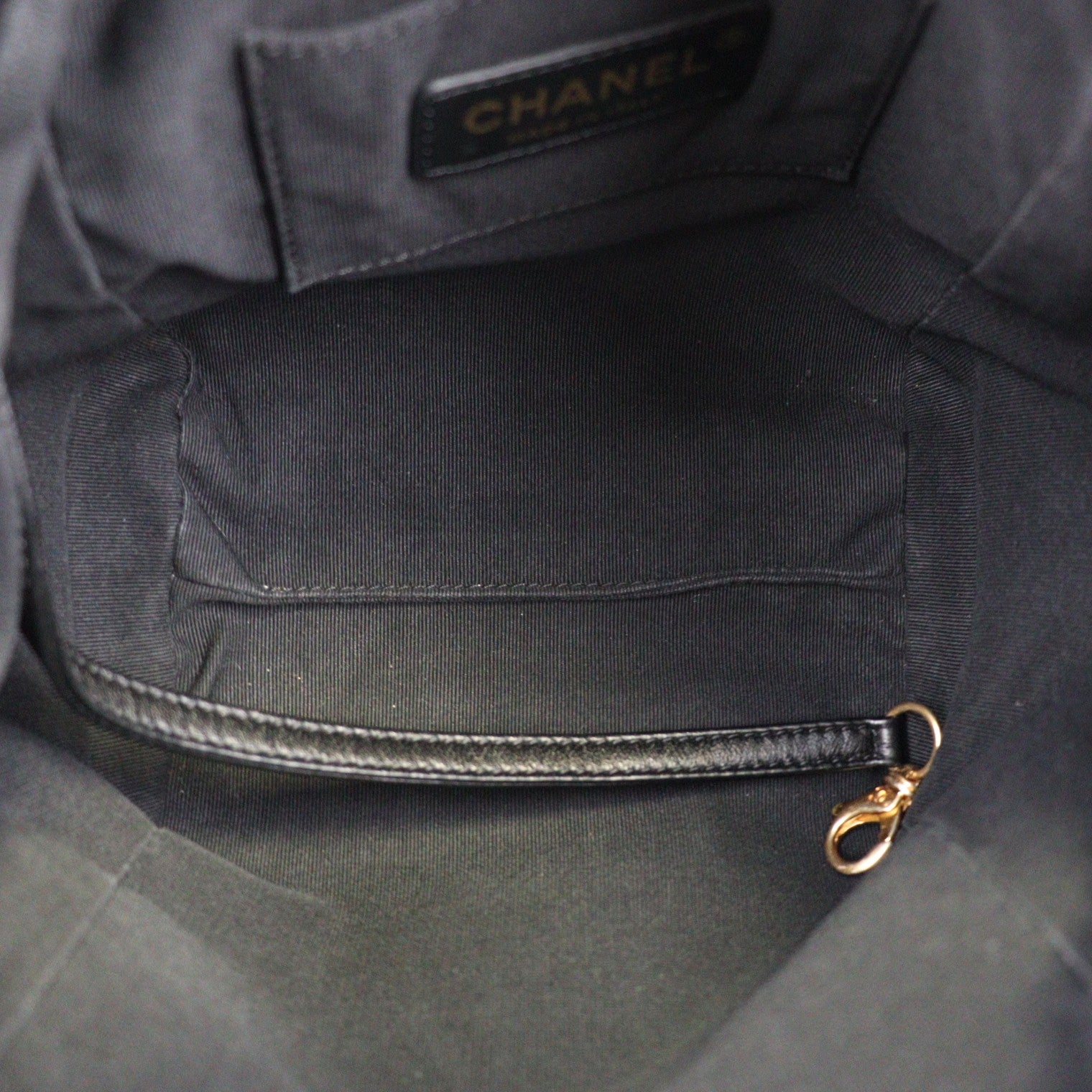 CHANEL CROSSBODY BAG