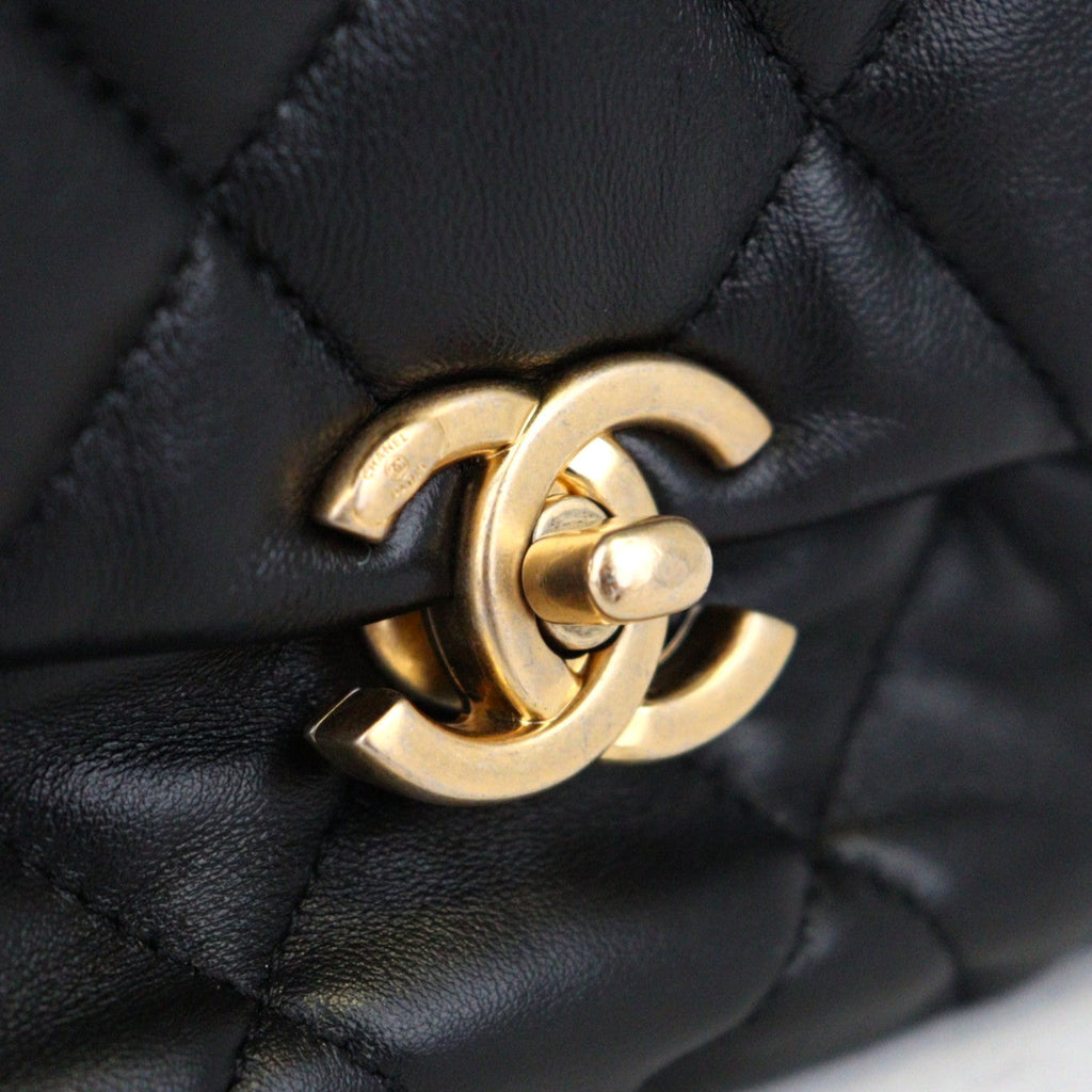 CHANEL CROSSBODY BAG