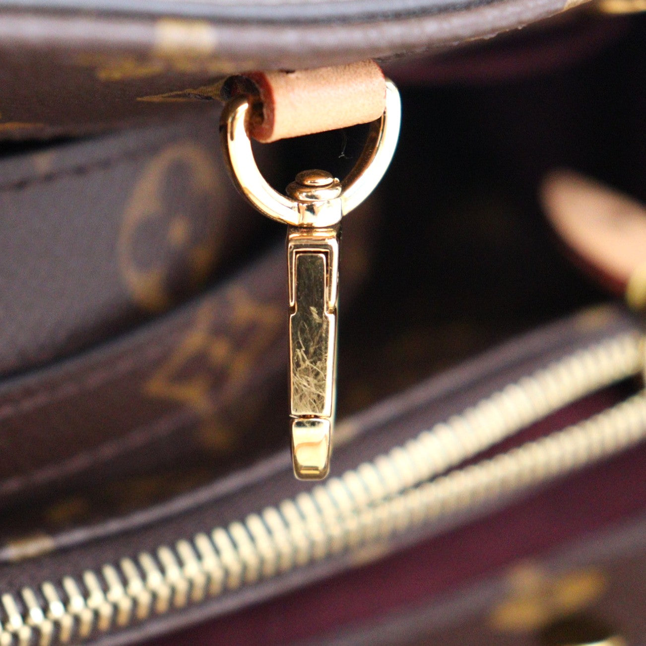 LOUIS VUITTON M41055 MONTAIGNE BB HANDBAG