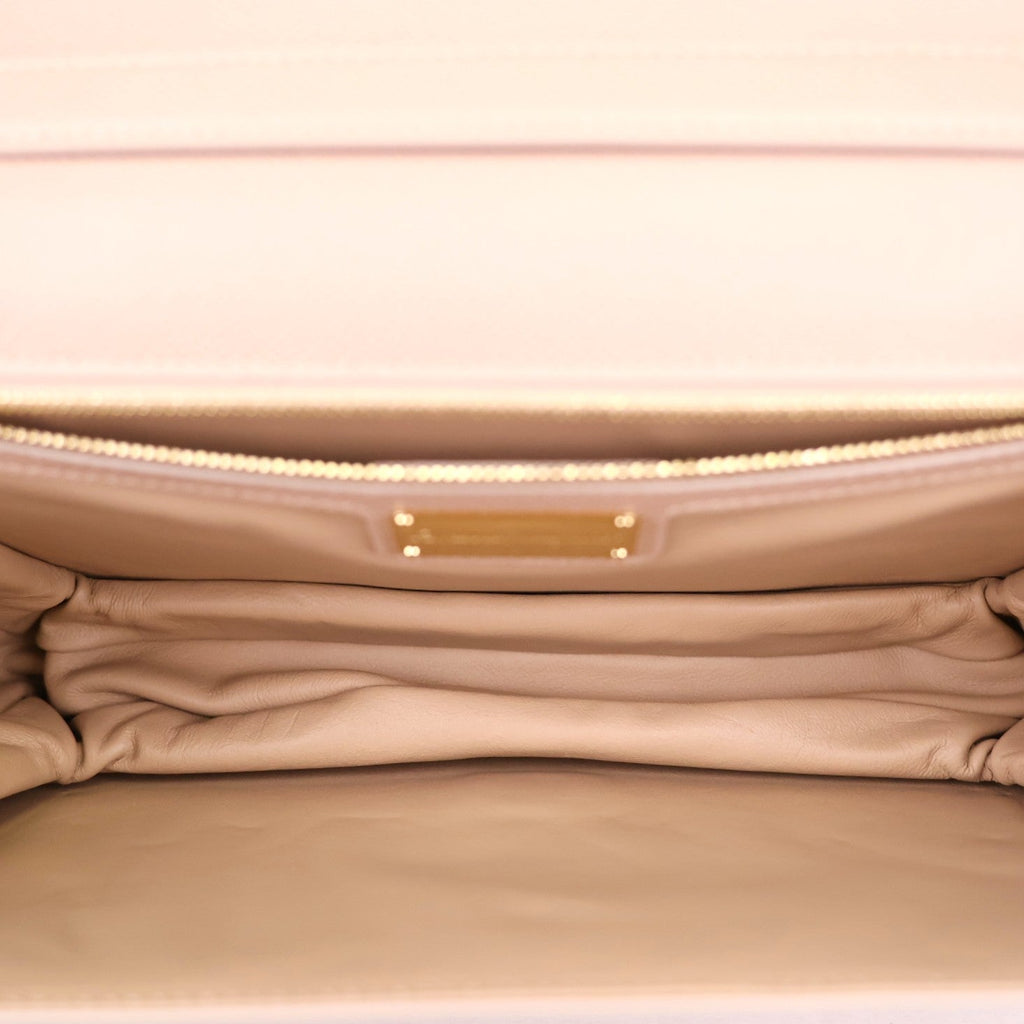 FERRAGAMO 21 9910 VERA SHOULDER BAG