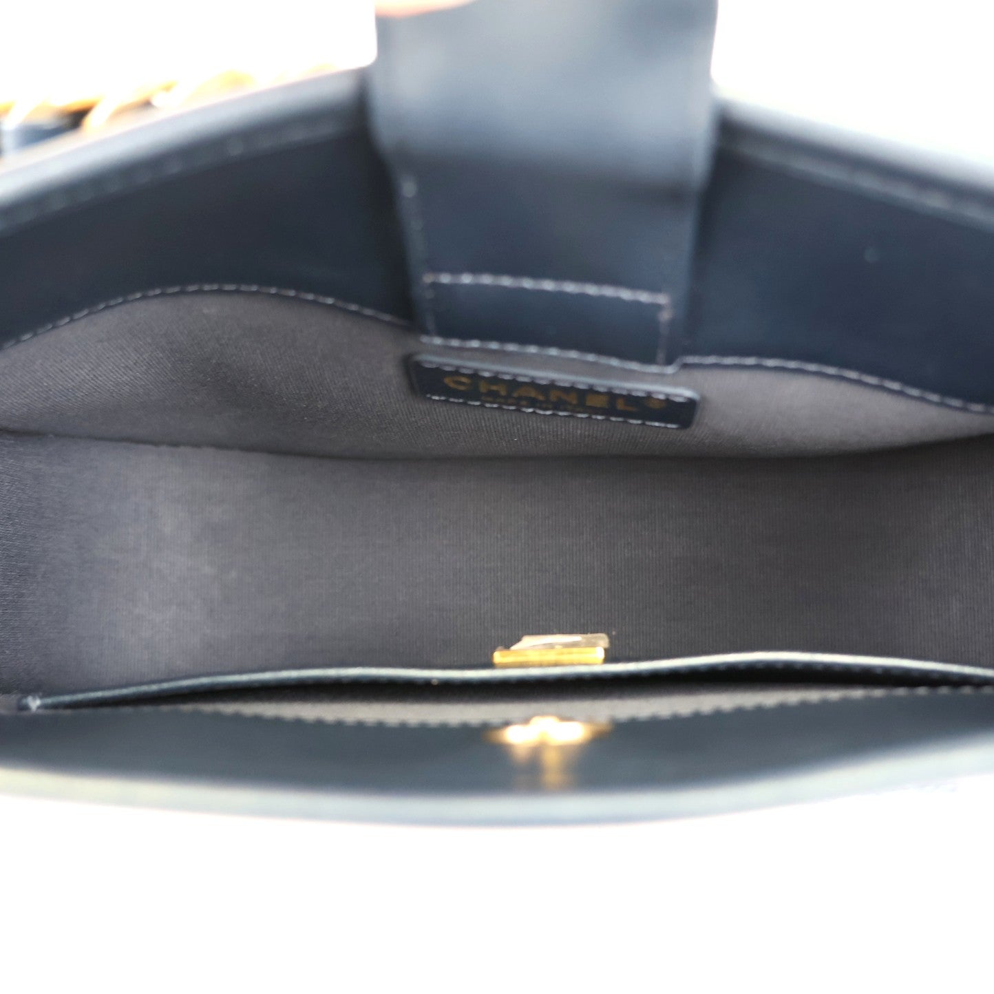 CHANEL AS4666 SHOULDER BAG