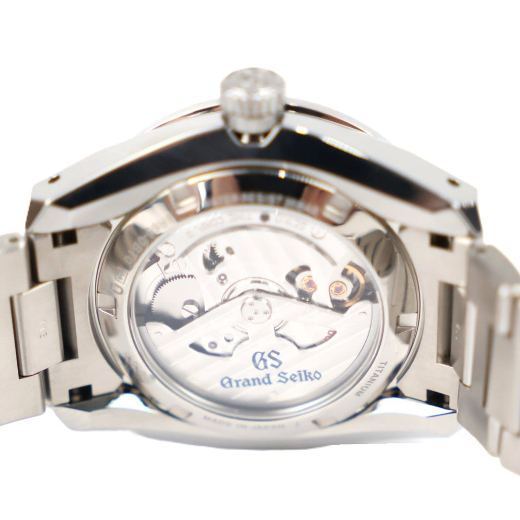 SEIKO SBGE307G Sport Collection Spring Drive 3-Day GMT