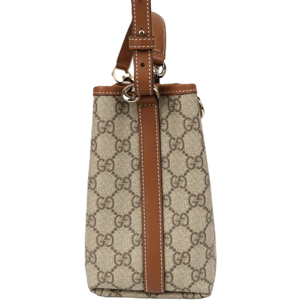 GUCCI 815118 FAD6L GG EMBLEM CROSSBODY BAG