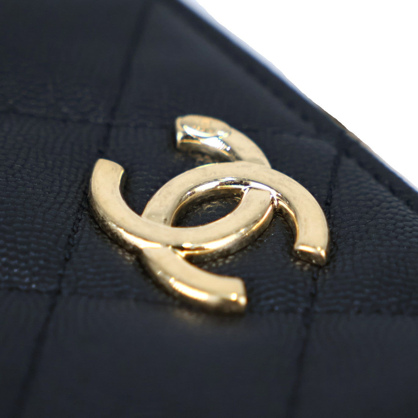 CHANEL AS3634 SHOULDER BAG