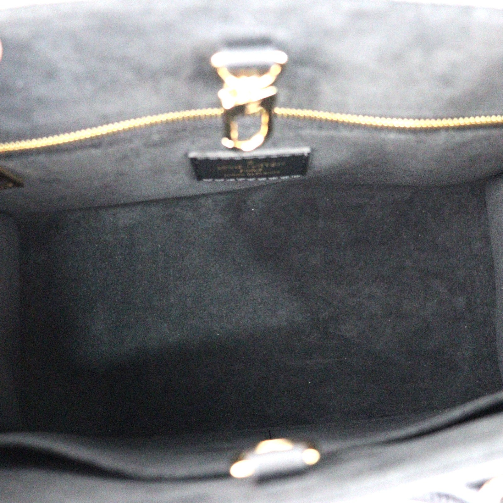 LOUIS VUITTON M45653 ON THE GO PM HANDBAG