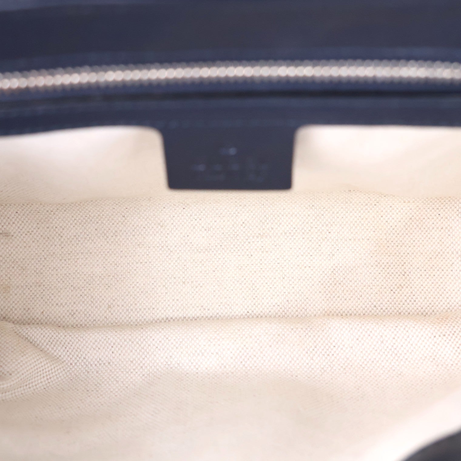 GUCCI 443497 2UZIN GG MARMONT SMALL SHOULDER BAG