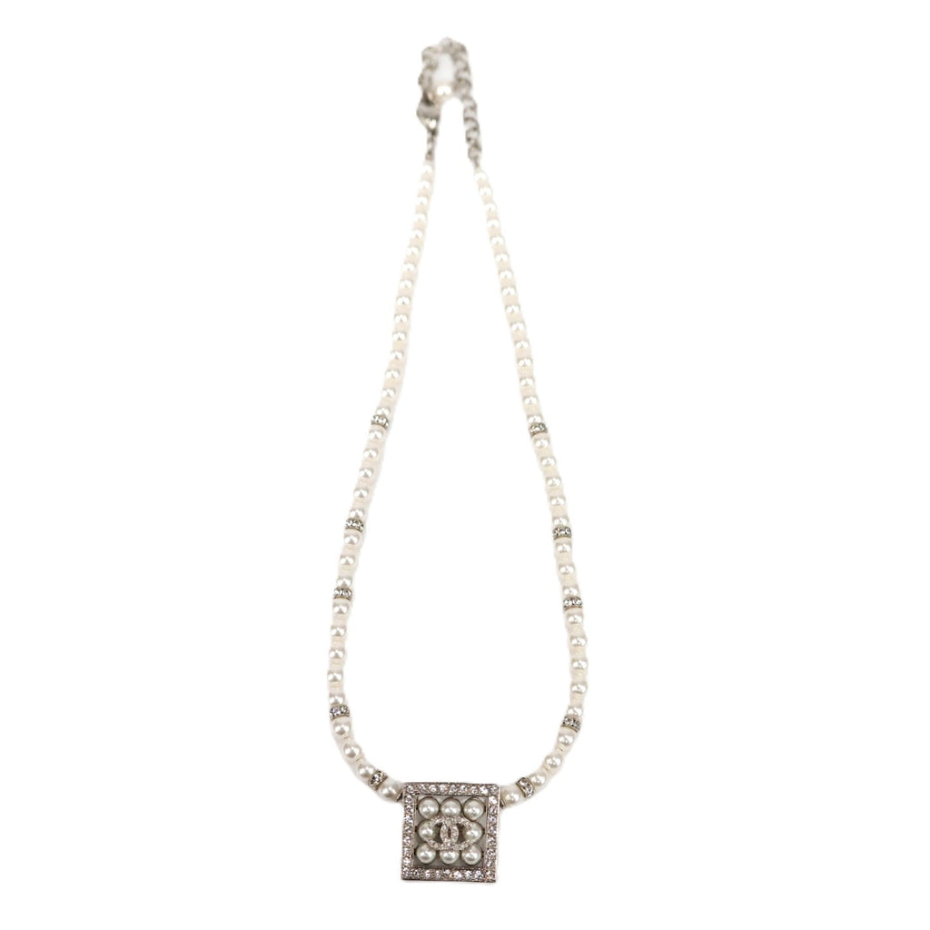 CHANEL ABD451 NECKLACE