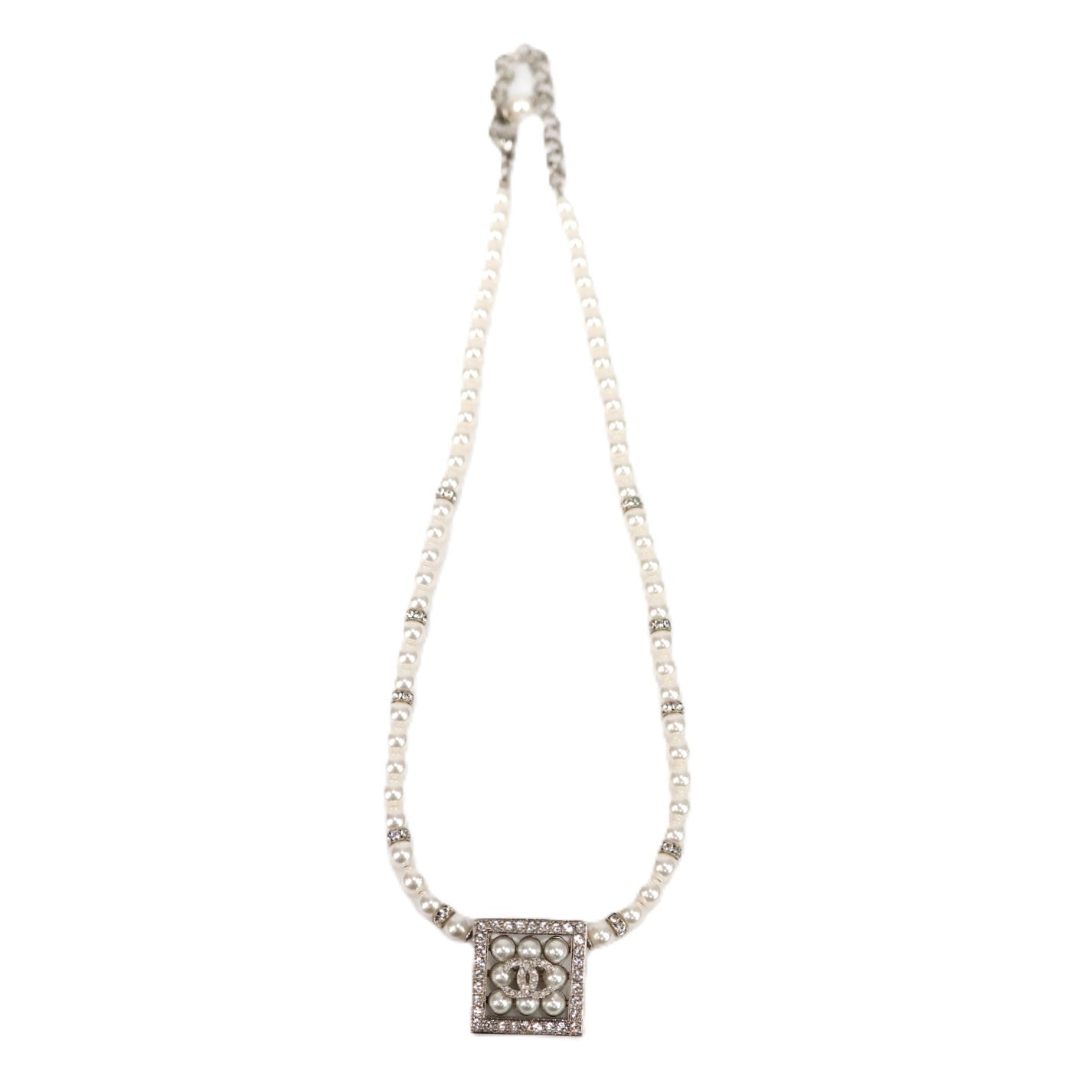 CHANEL ABD451 NECKLACE