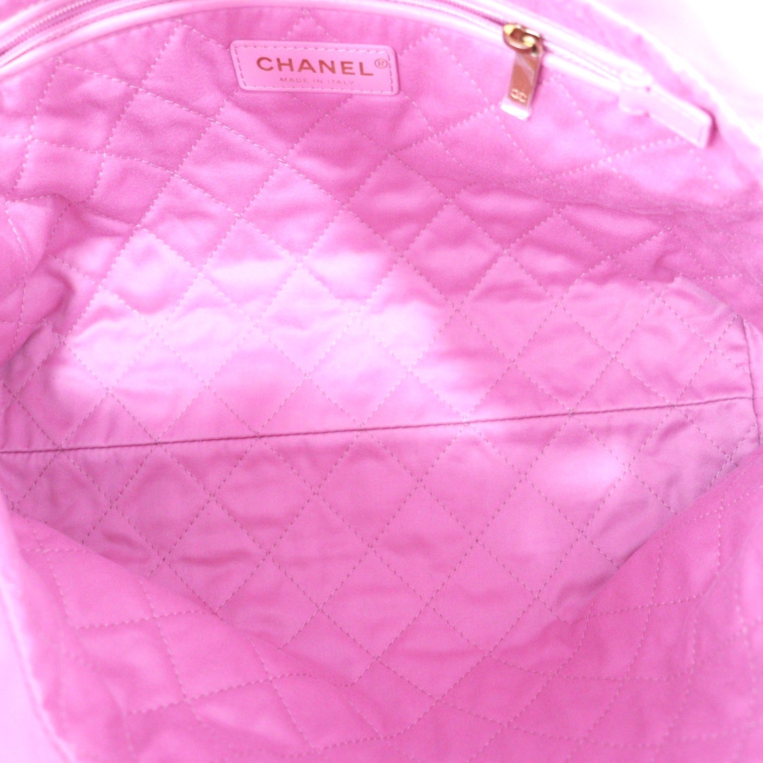CHANEL AS3260 CHANEL 22 SHOULDER BAG