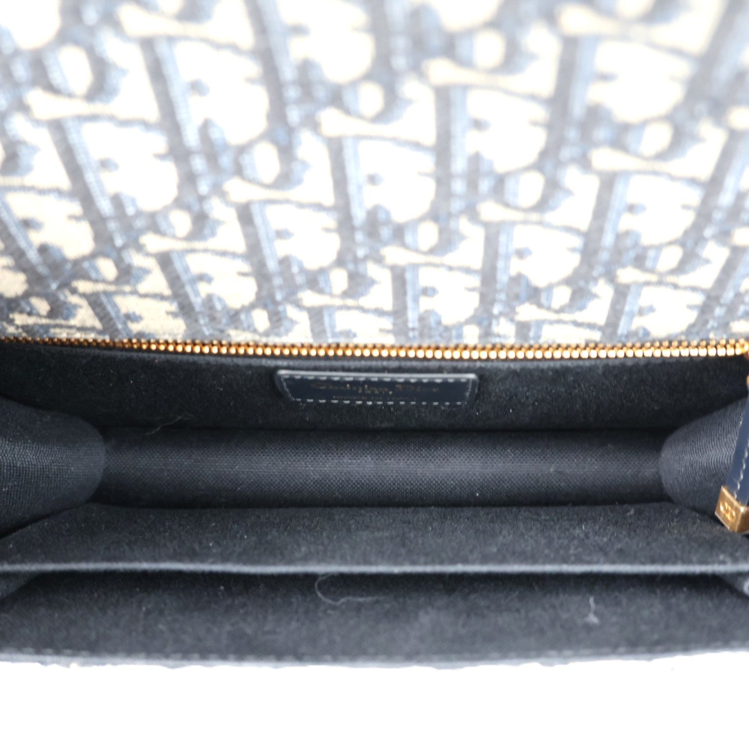 DIOR M9208UTZQ 30 MONTAIGNE SHOULDER BAG