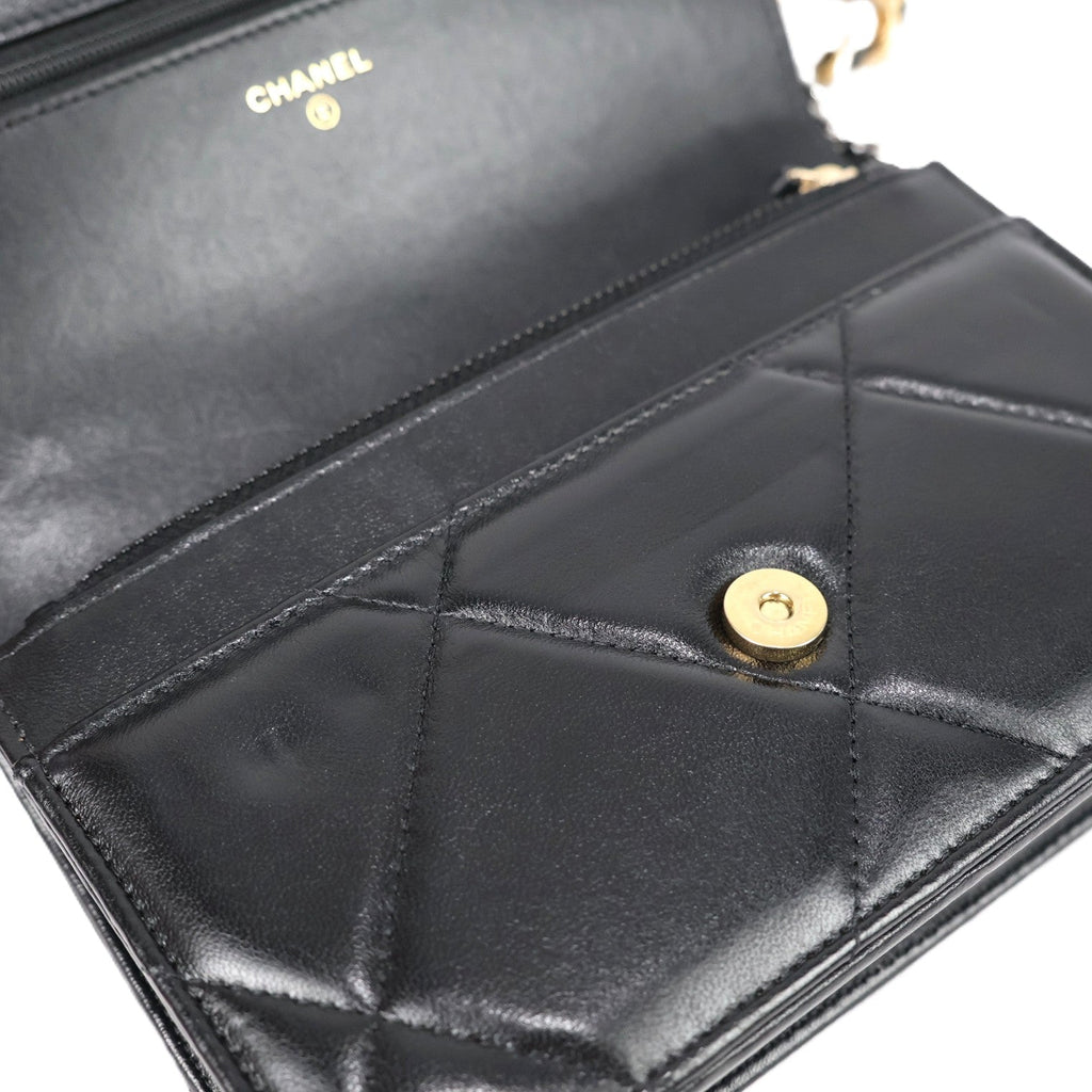 CHANEL AP0957 CHANEL 19 WALLET ON CHAIN