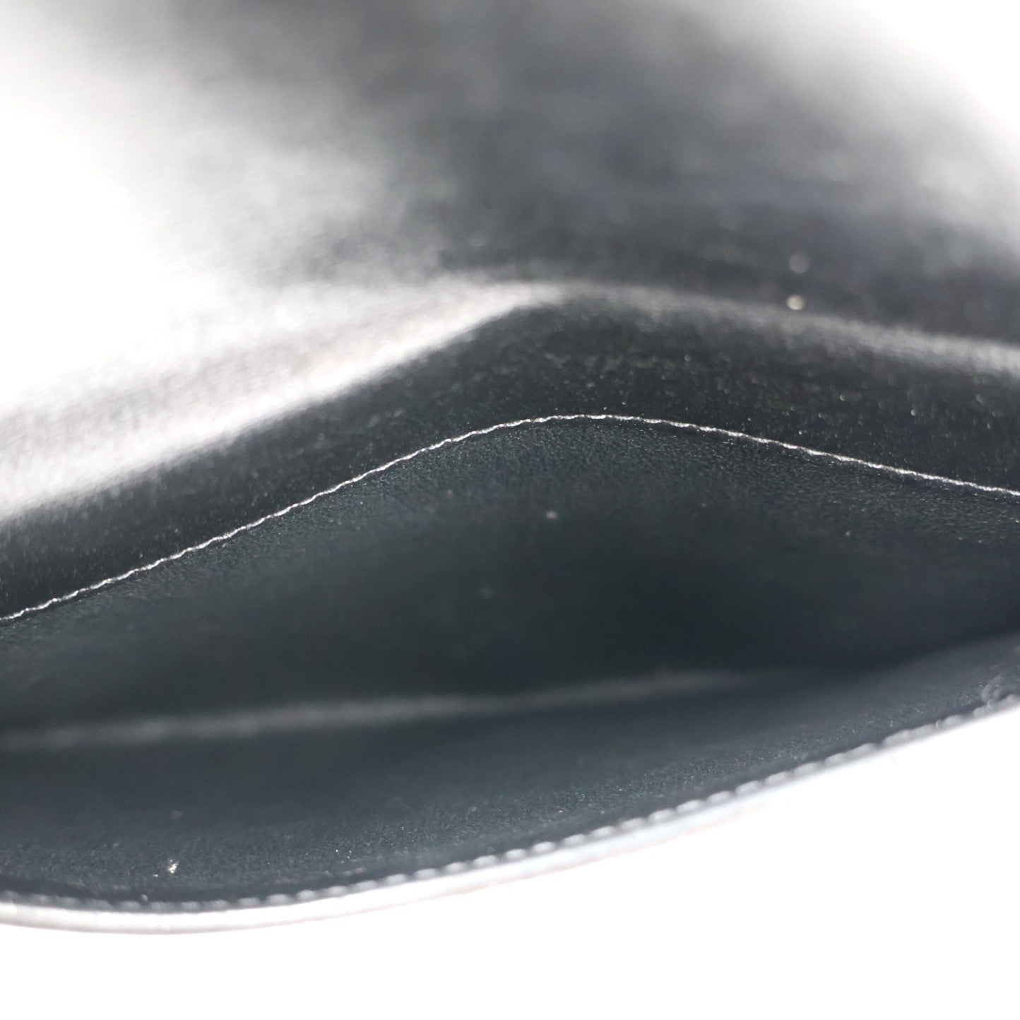 SAINT LAURENT 575012 02G0W WALLAET ON CHAIN