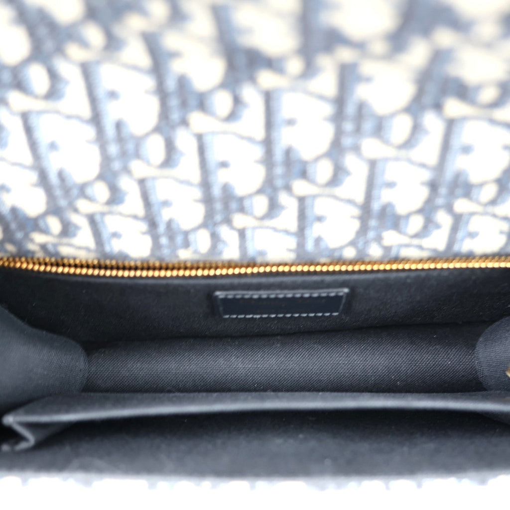 DIOR M9208UTZQ 30 MONTAIGNE SHOULDER BAG