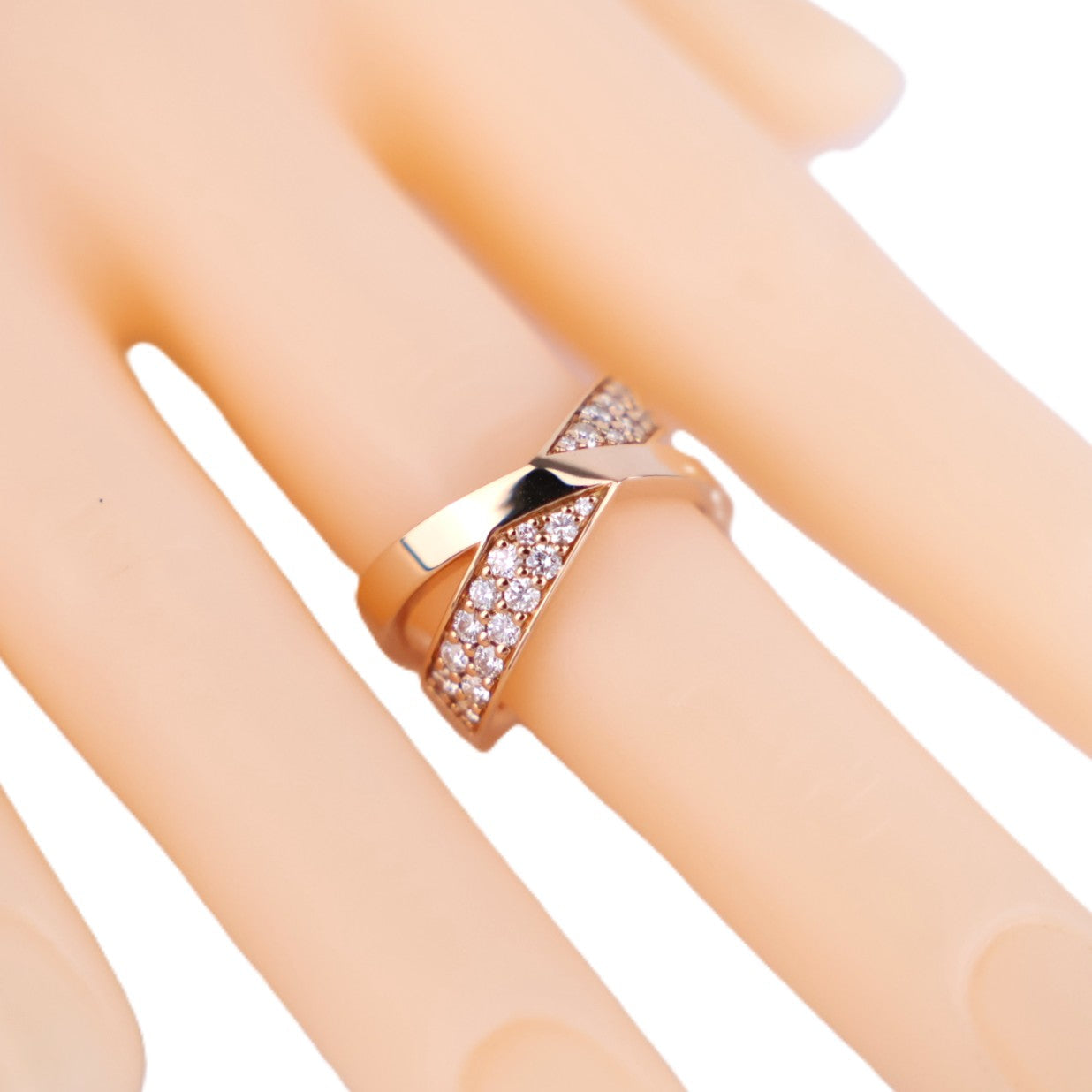 TIFFANY & Co. Atlas X Wide Ring