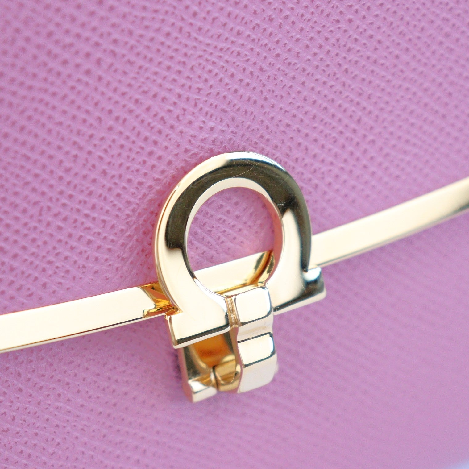 FERRAGAMO 22 C941 CLUTCH BAG