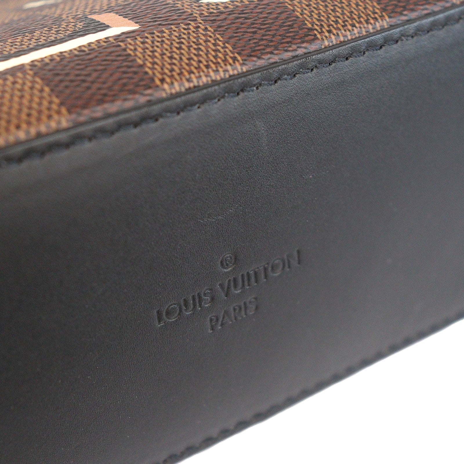 LOUIS VUITTON N40189 SANTA MONICA CROSSBODY BAG