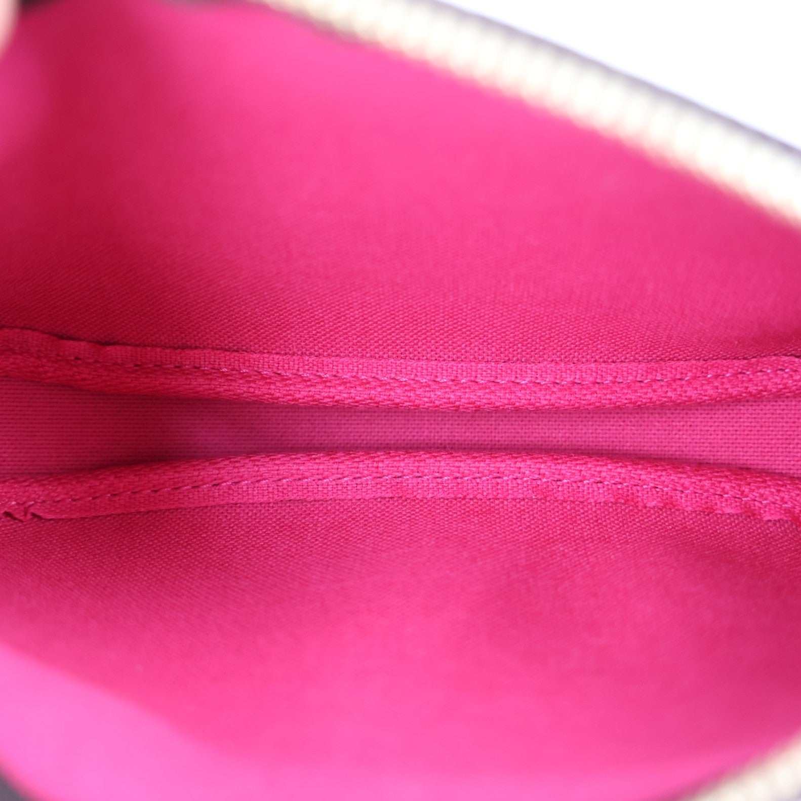 LOUIS VUITTON M69752 POCHETTE ACCESSOIRES MINI POUCH