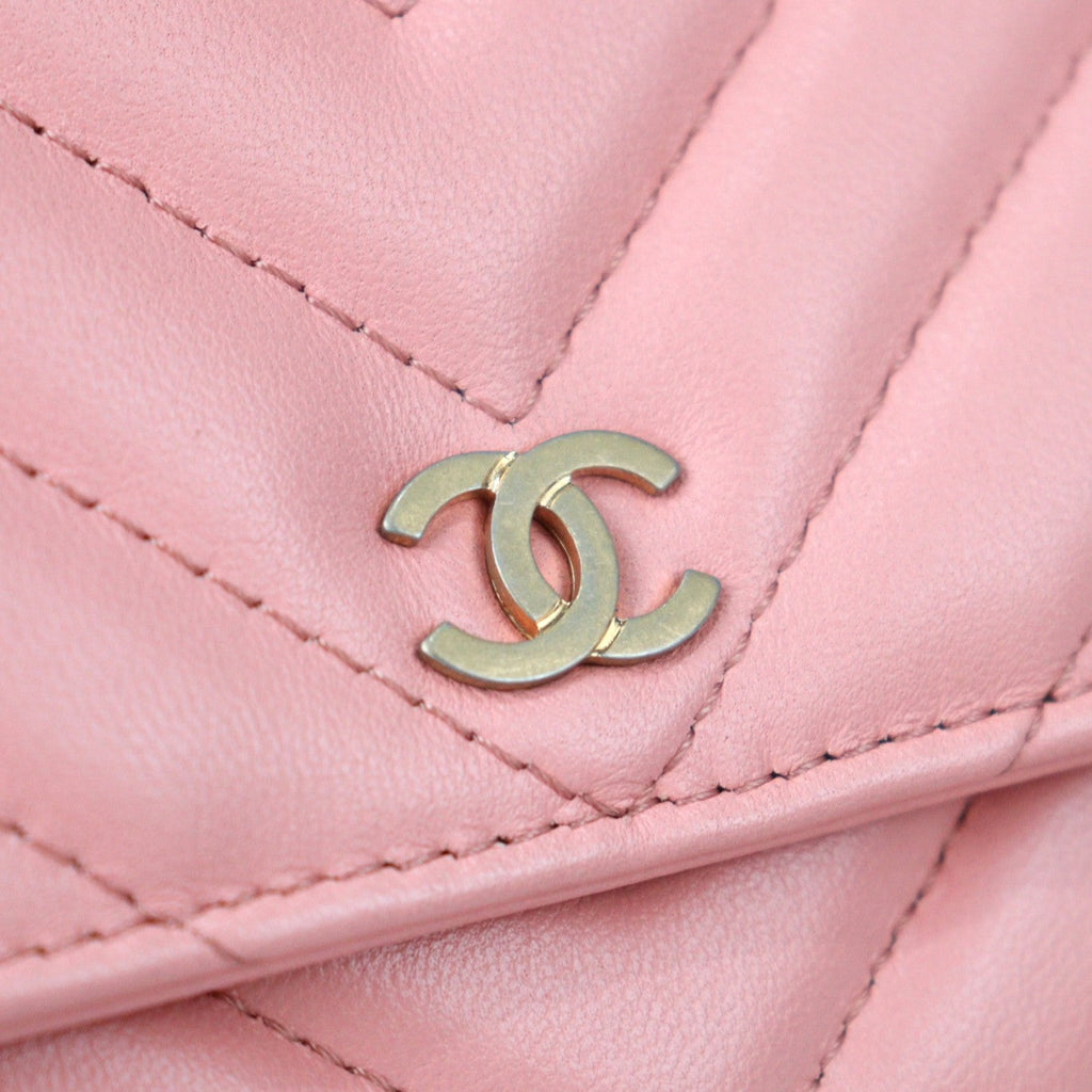 CHANEL 33814 CLASSIC FLAP WALLET ON CHAIN