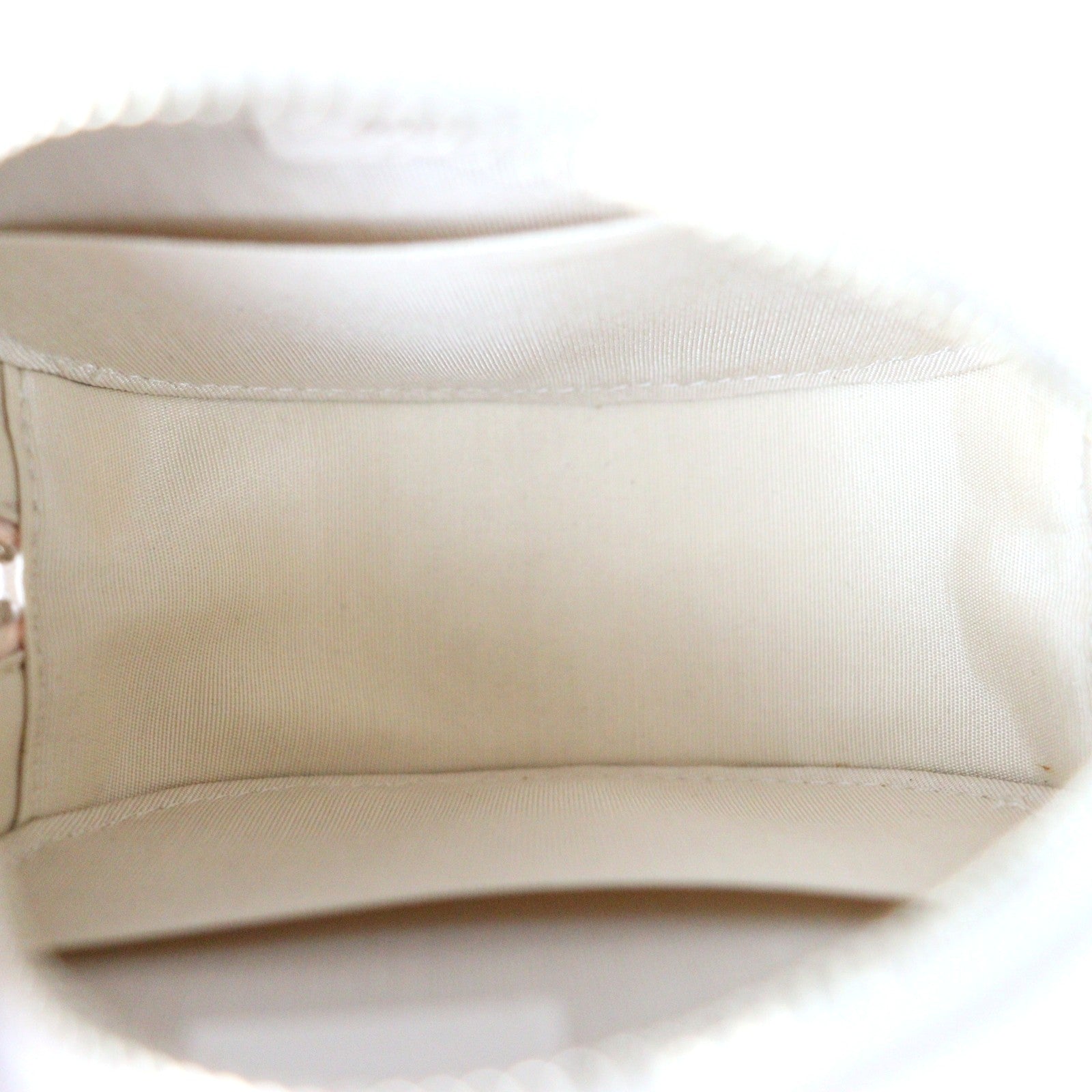 CHANEL AP0945 CHANEL 19 CROSSBODY BAG