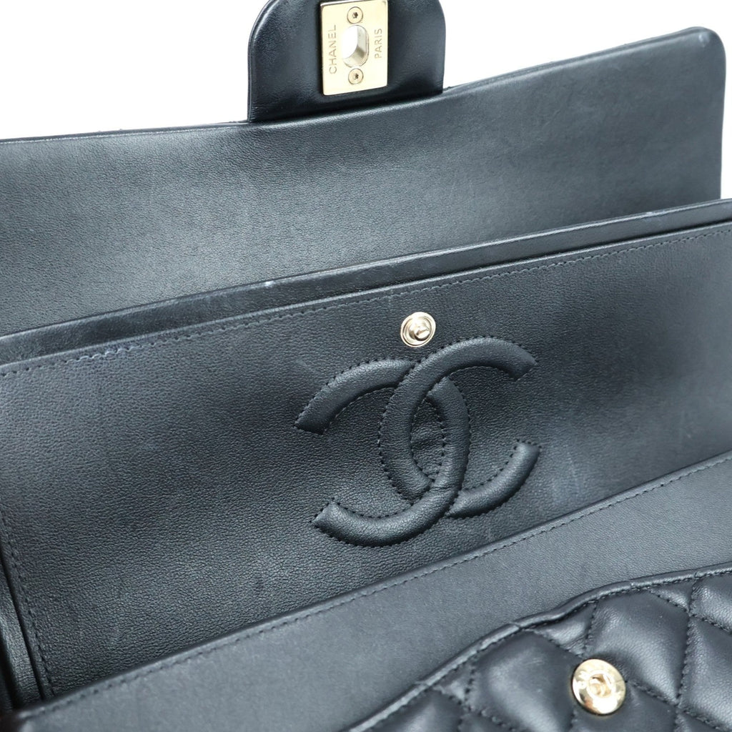 CHANEL 1112 CLASSIC FLAP MEDIUM SHOULDER BAG