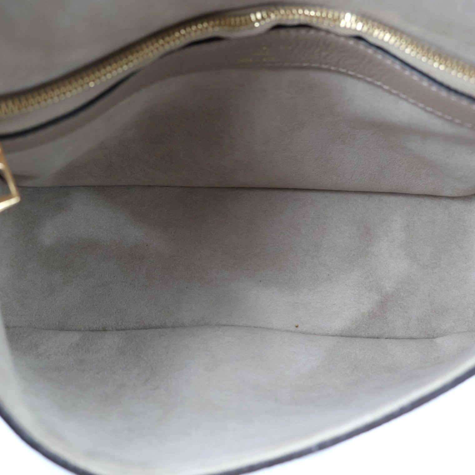LOUIS VUITTON M46583 DIANE CROSSBODY BAG