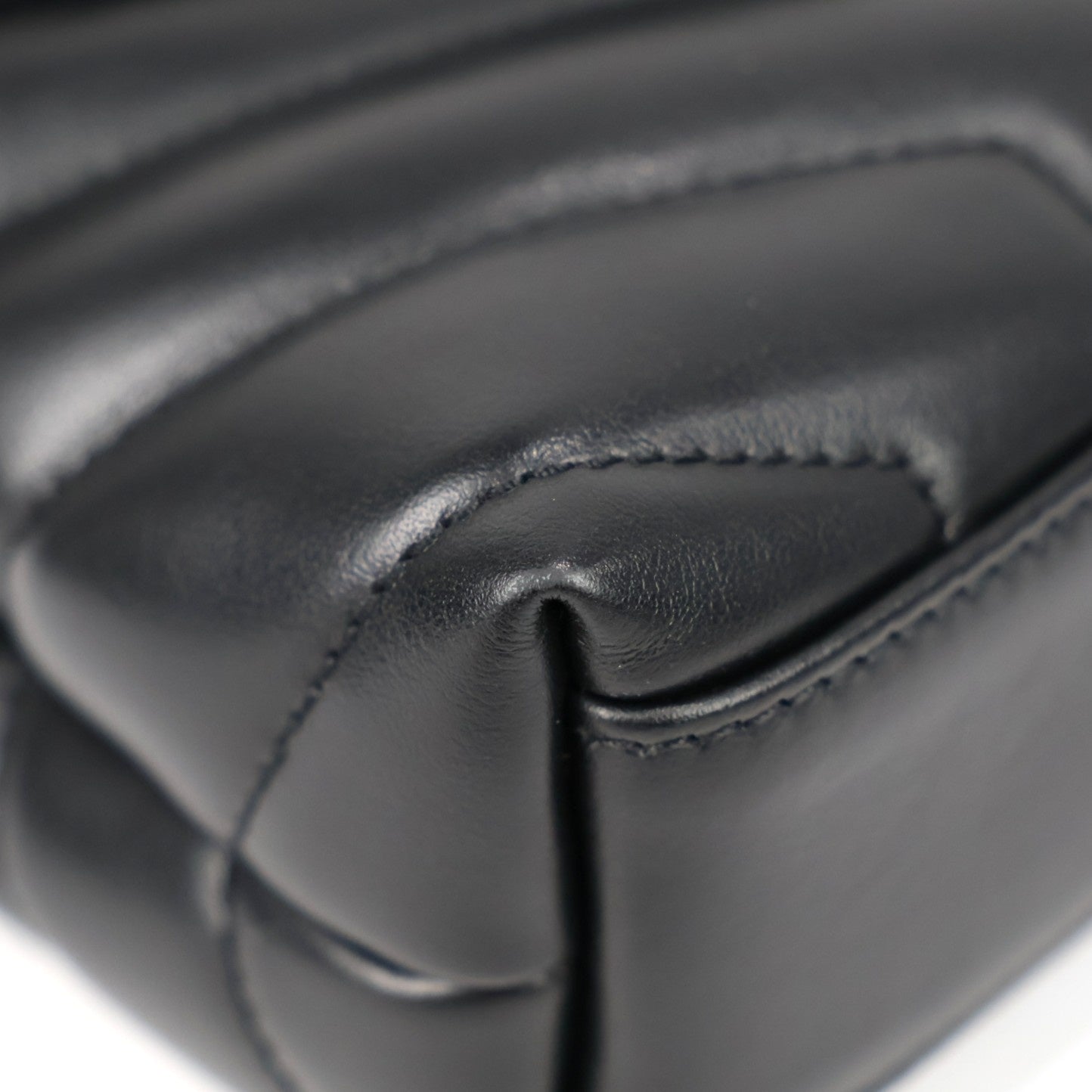 SAINT LAURENT 630951 DV706 LOULOU TOY MINI BAG