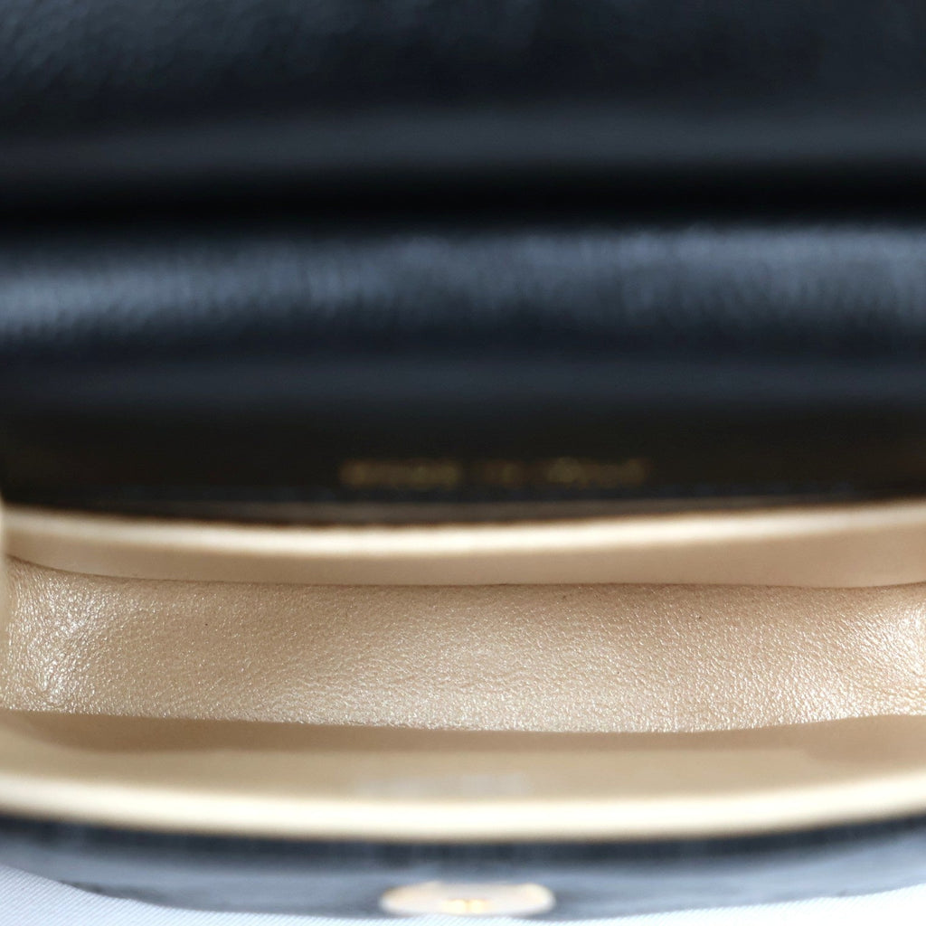 CHANEL AP3005 CHAIN CLUTCH