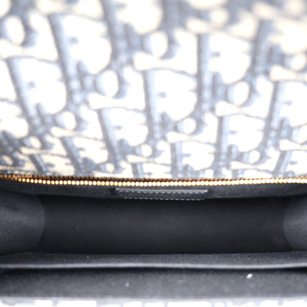 DIOR M9203UTZQ 30 MONTAIGNE SHOULDER BAG