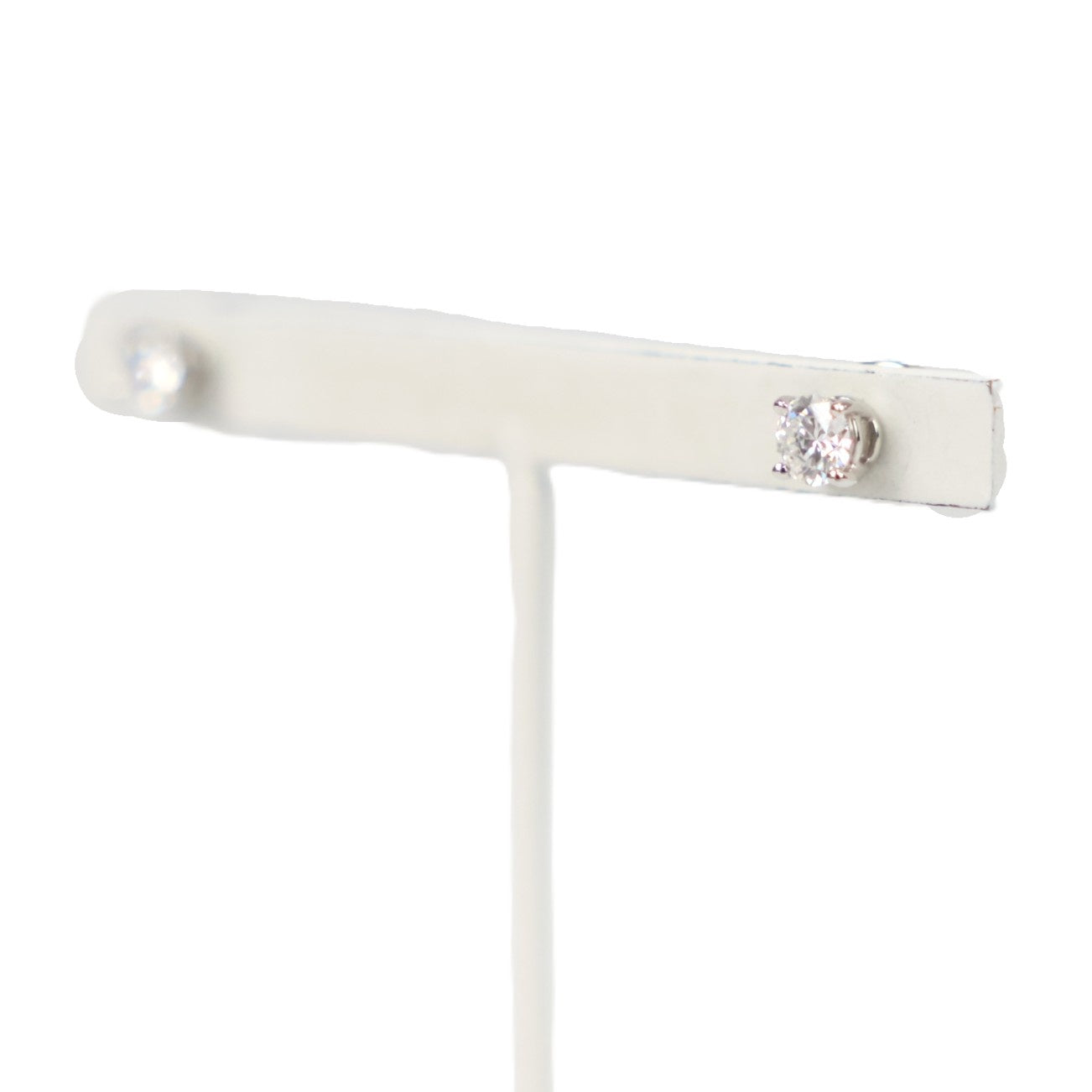 TIFFANY & Co. Tiffany Solitaire Earrings