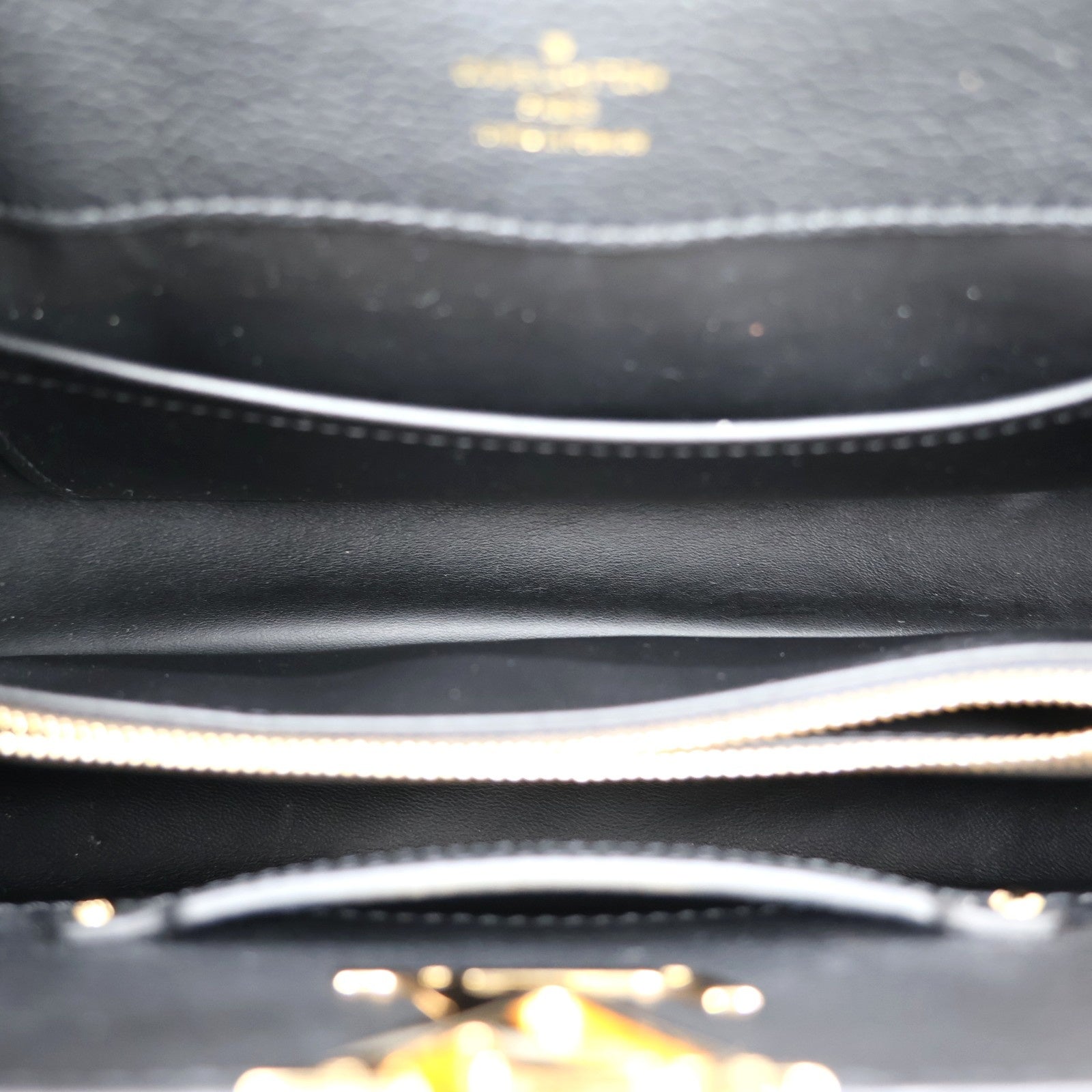 LOUIS VUITTON M24664 CAPUCINES EAST WEST MM HANDBAG