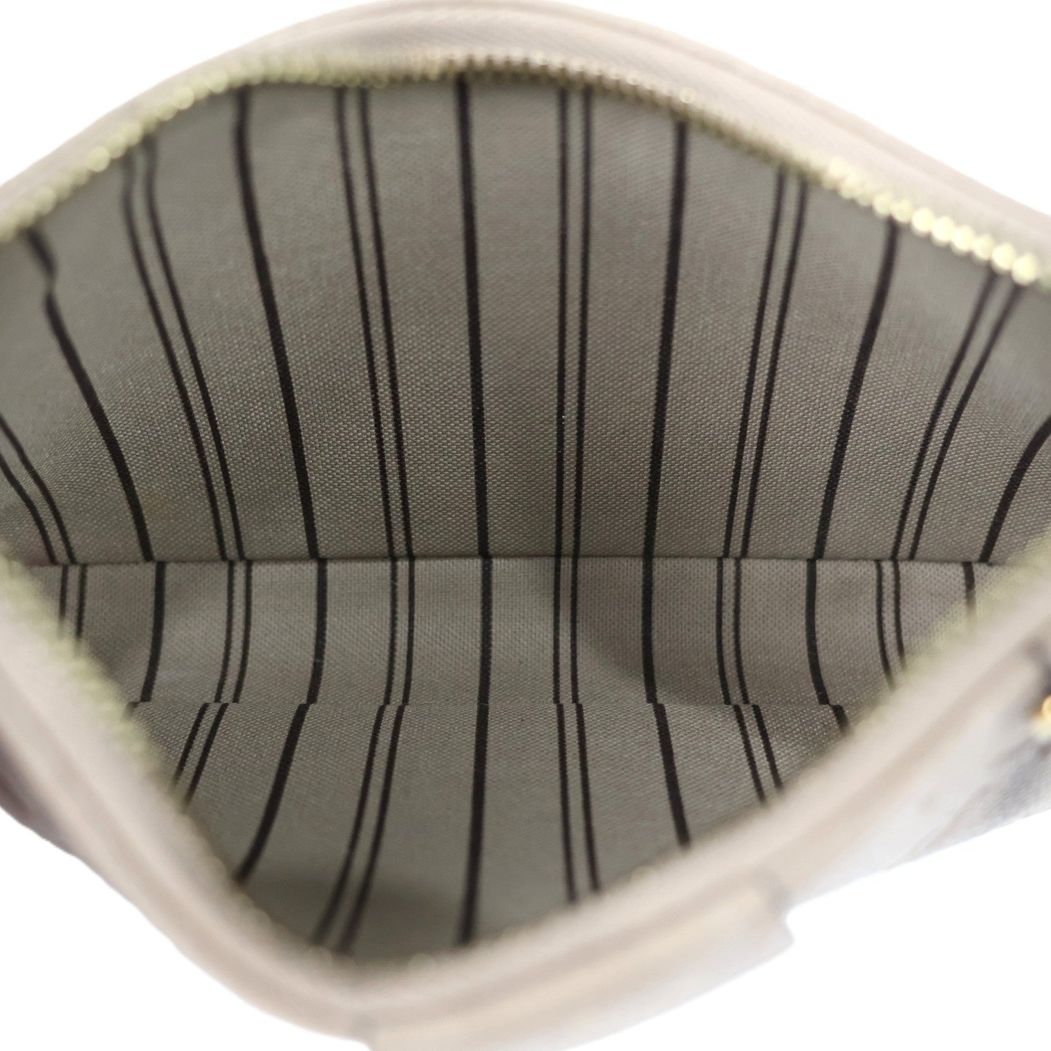 LOUIS VUITTON M81862 EASY POUCH ACCESSORY POUCH